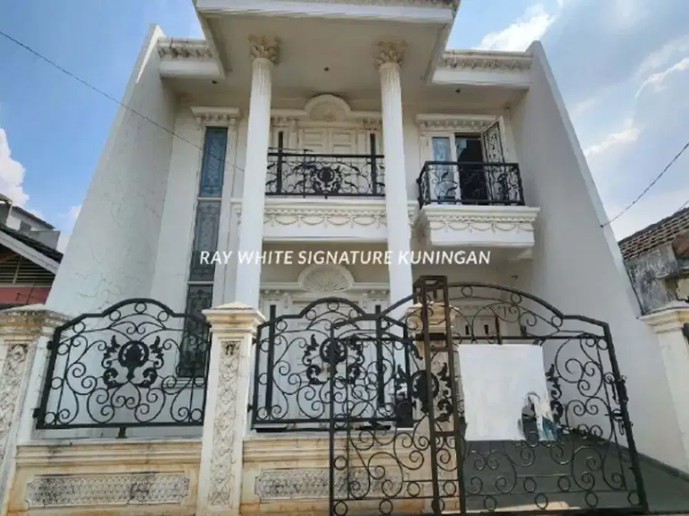 Rumah 2 Lantai Siap Huni di Tengah Kota Bekasi