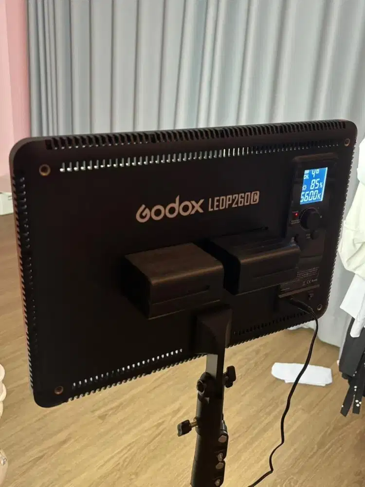 Godox LEDP260C Bi-color lampu LED