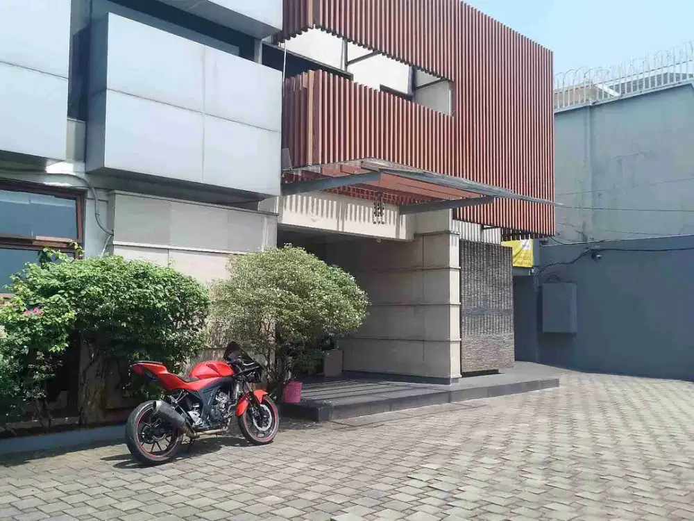 Office Space Siap Huni di Jl. Sisingamangraja Kebayoran Baru Jakarta Selatan