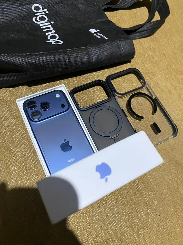 iPhone 17 Pro 256GB Blue Garansi iBox Like New!