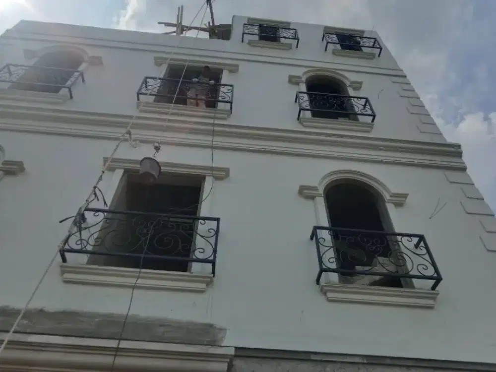 DIJUAL RUMAH KOS EXCLUSIVE   CLASIC  4 MENIT DARI UNDIP TEMBALANG