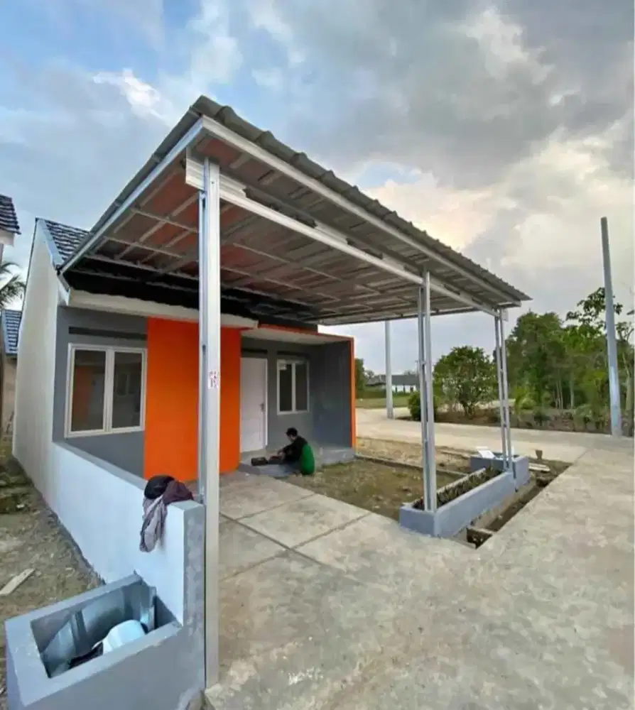 Kanopi baja ringan terpasang