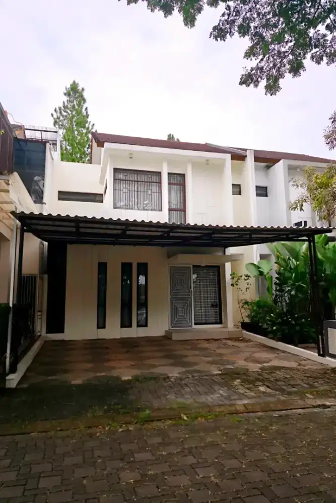 Rumah Cantik Foresta BSD Semi Furnished, Siap Huni, Harga Nego