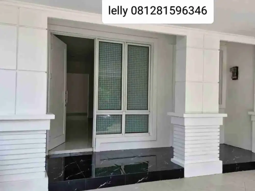 Depan Taman Rumah lt128 Dijual Murah Kota Wisata