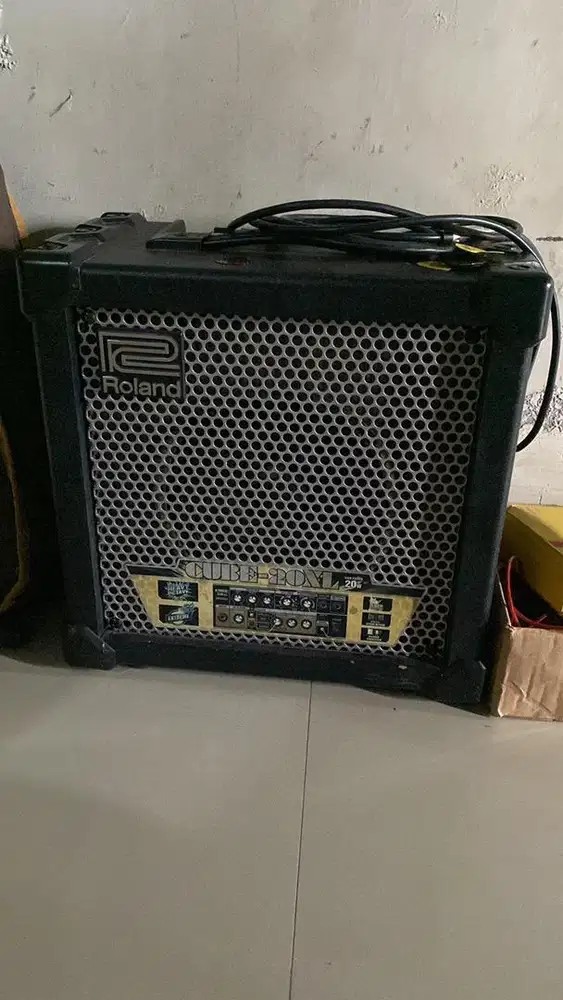 Ampli gitar roland cube 20 XL