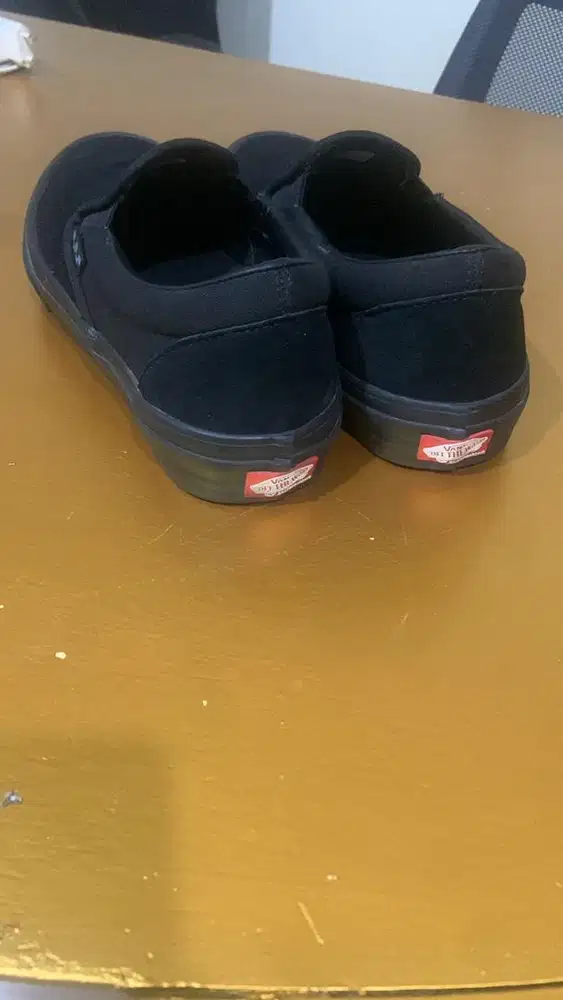 Sepatu Vans Skate Slip-On Hitam