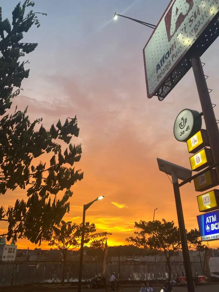 nyari kerja ,partime