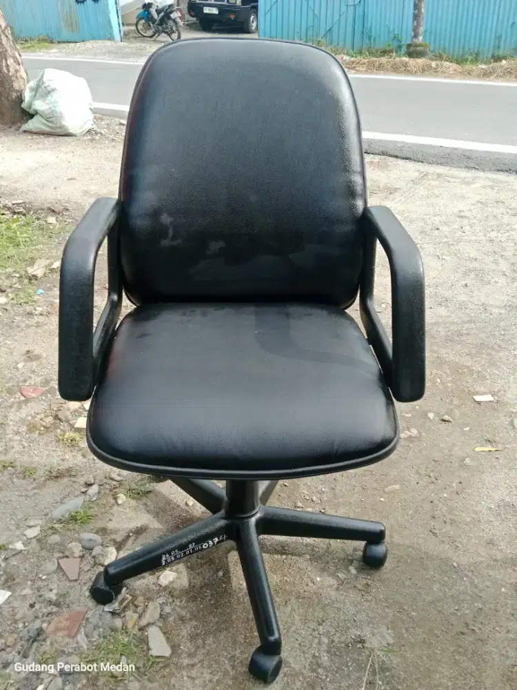 Jual Kursi Kantor Manager Roda Hidrolik Bekas