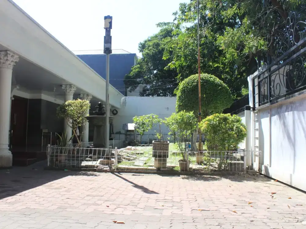 TURUN HARGA & LANGKA * Disewakan BANGUNAN KOMERSIAL SURABAYA PUSAT Jalan POLISI ISTIMEWA Selangkah dari RAYA DARMO_*