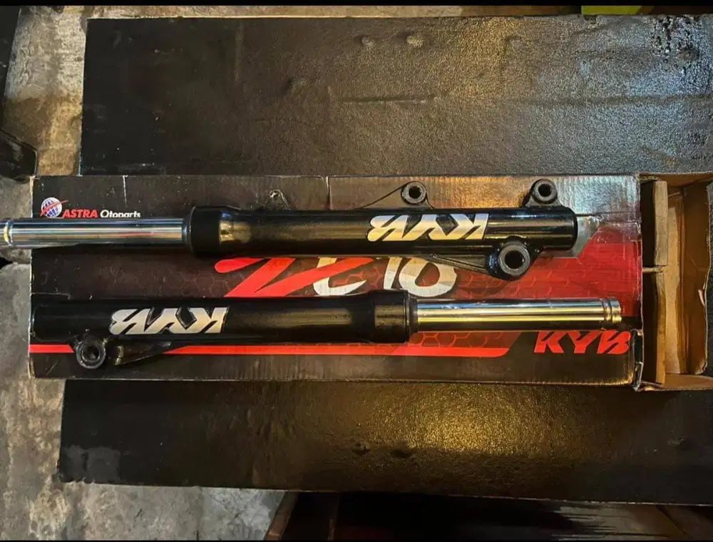 Shock breaker depan KYB All matic 110