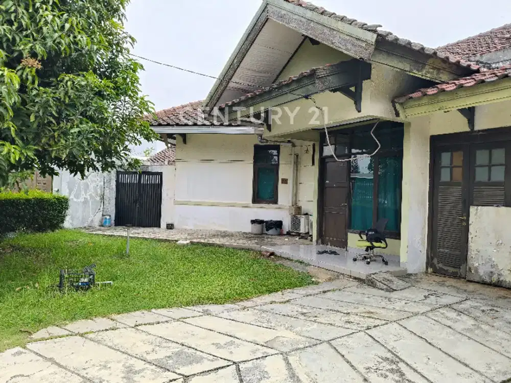 Rumah Di Cluster Beverly Lippo Cikarang, Luas Dan Murah.