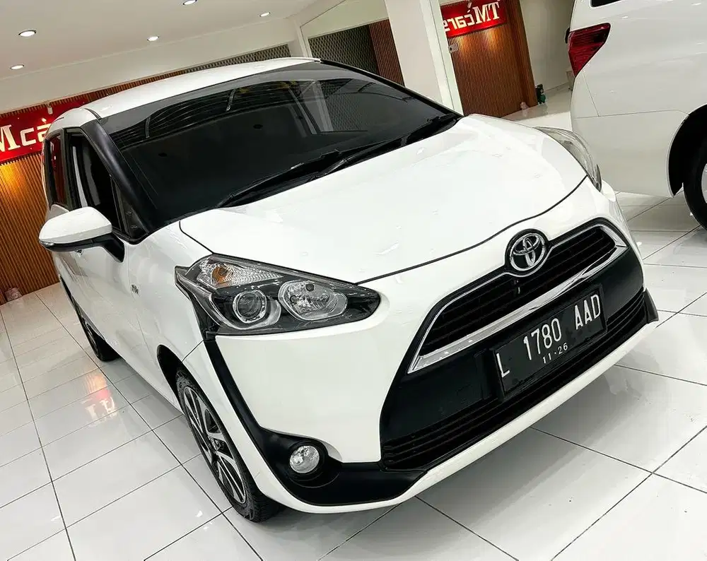SIENTA V 1.5 AUTOMATIC 2017.PAJAK BARU Bln 11