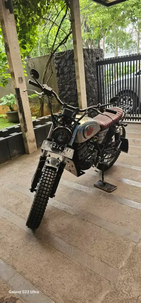 SCRAMBLER SUZUKI THUNDER