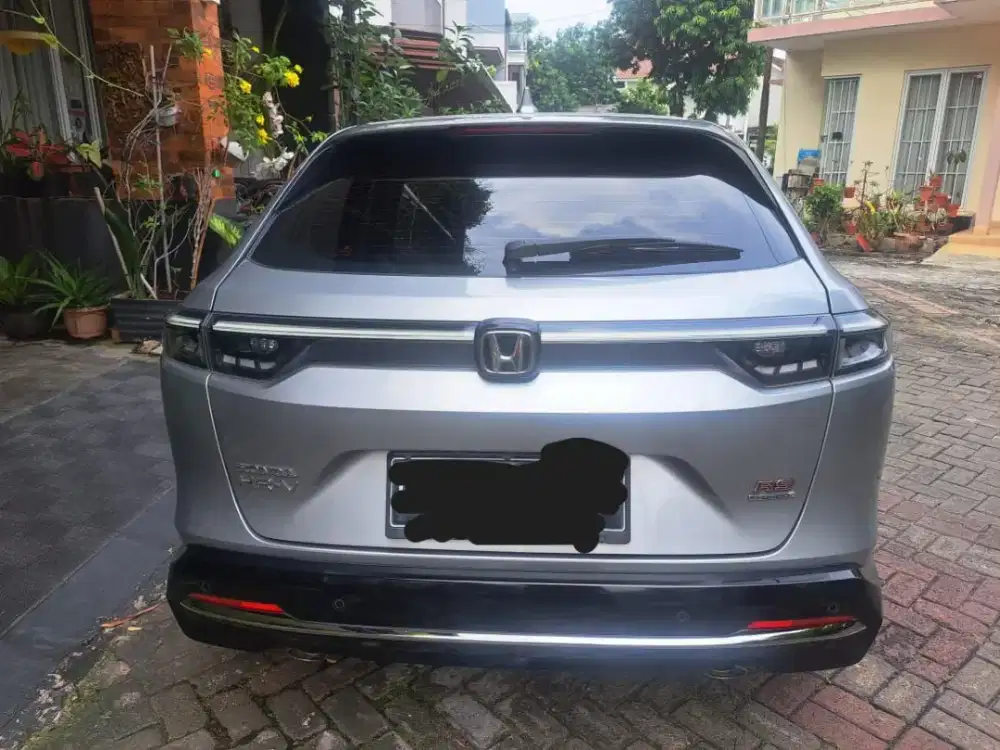 HRV 1.5 RS Turbo CVT 2022 warna silver