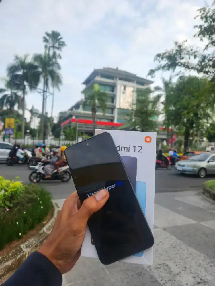 Redmi 12 8/256 fullset sampai nota