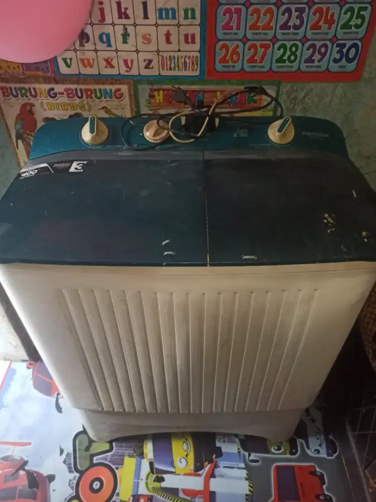 Mesin cuci polytron 8kg 2tabung