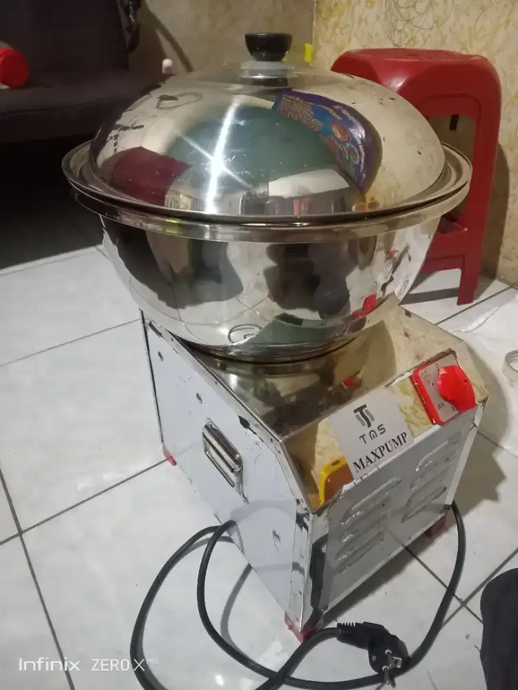 Mesin adonan kue/donat