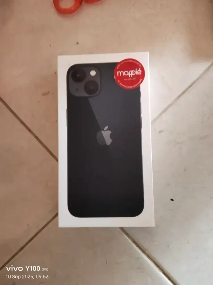 Iphone 13 128gb new garansi resmi