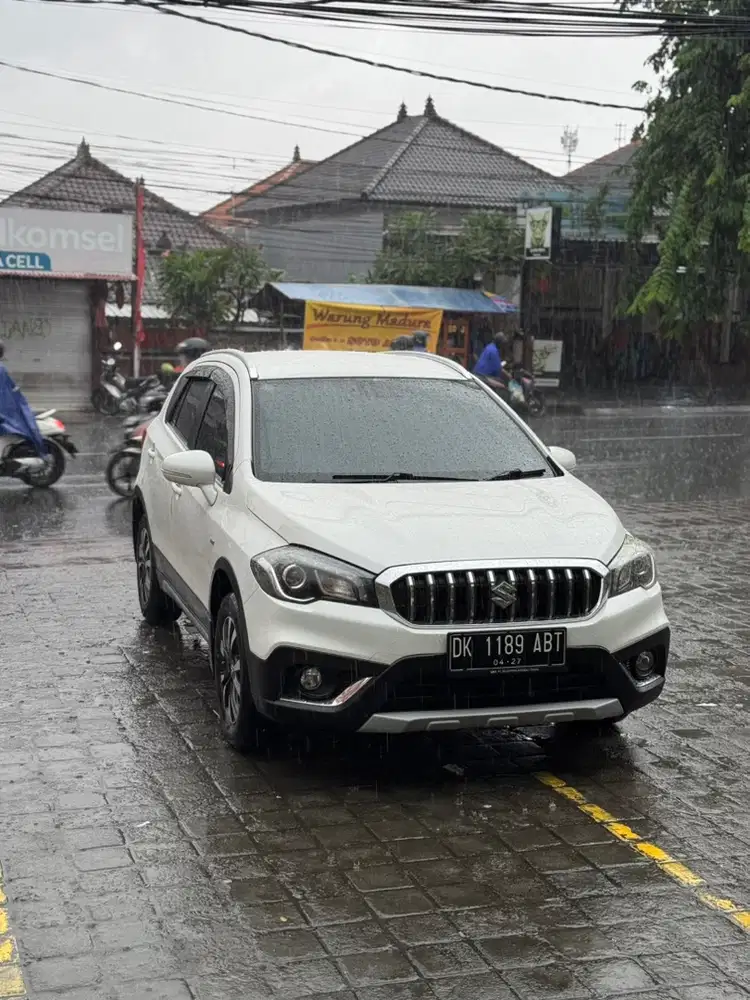 Suzuki SX4 2018 Bensin