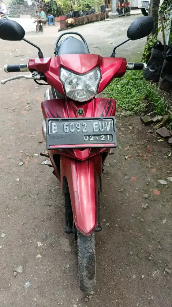 Yamaha Vega ZR 2011 plat b Depok