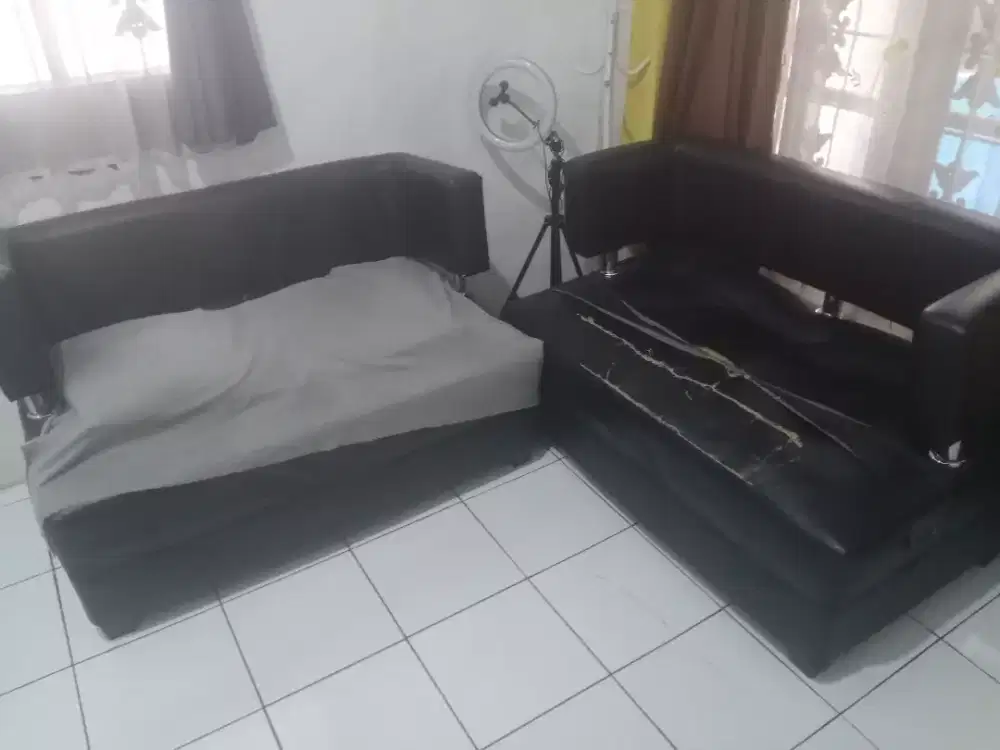 Kursi sofa ruang tamu bekas