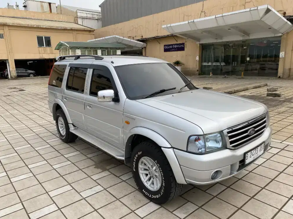 Ford Everest XLT TDI Matic 2004