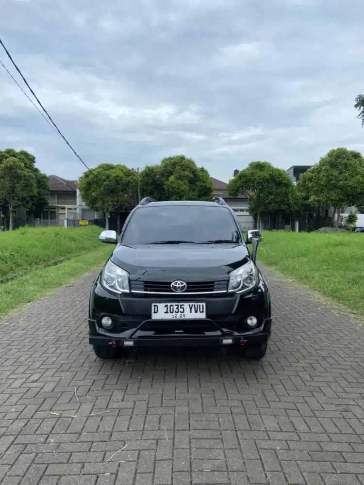 *TOYOTA RUSH 1.5 S METIK 2015