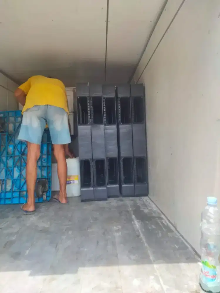 Pallet plastik bekas mulus