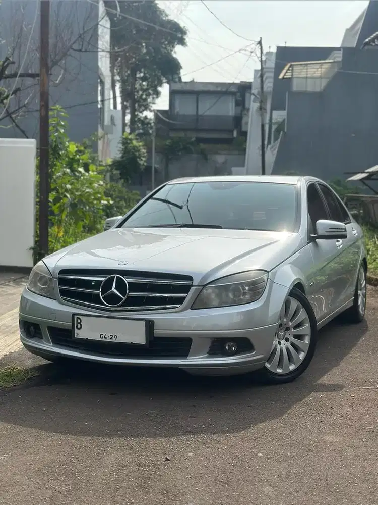 LOW KM GAK SAMPE 10.000/ TAHUN C200 CGI CLASSIC 2010