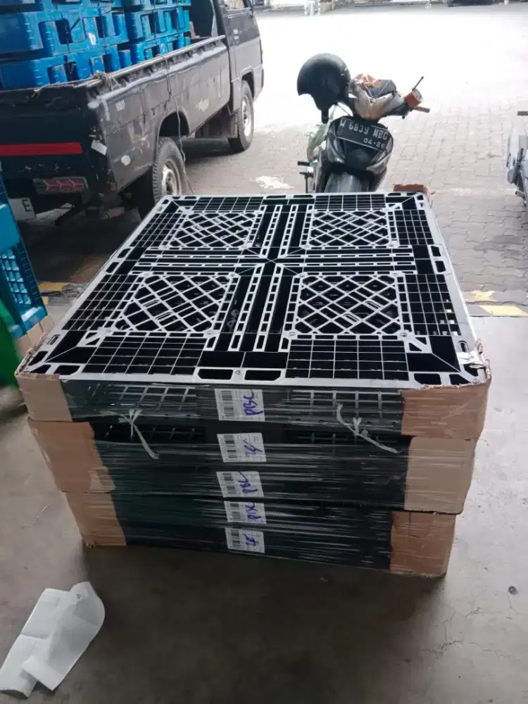 Palet plastik baru ready banyak