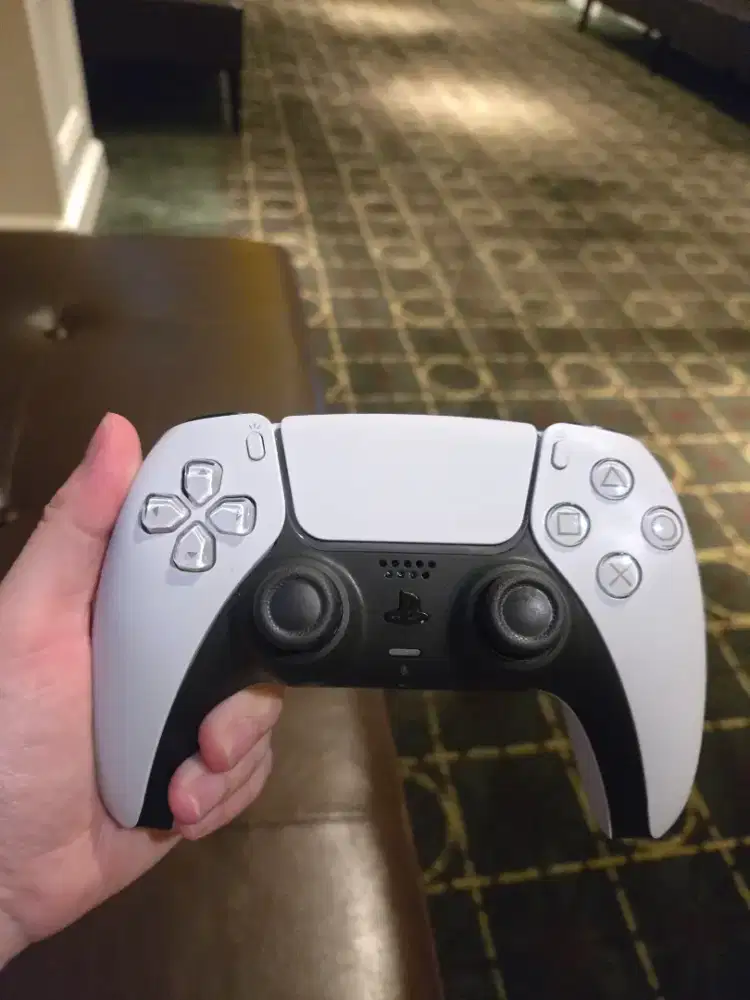 Dual Sense PS5 Warna Putih