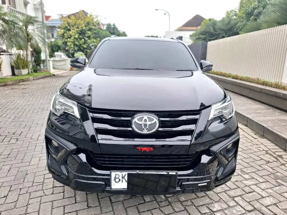 Toyota Fortuner 2.4 VRZ TRD