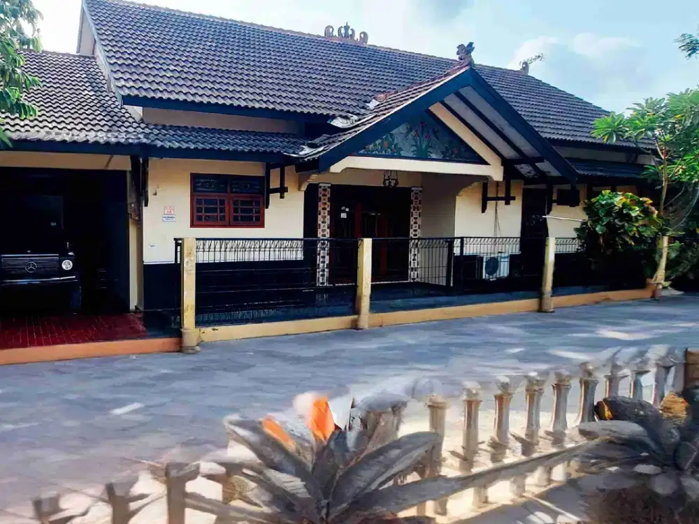 rumah dan kost 17kamar tidur jln Kaliurang KM 7 area kampus dan kuliner