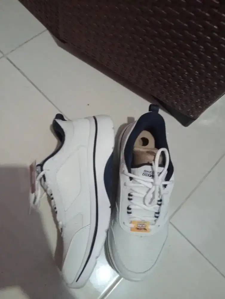 sepatu skechers go walk