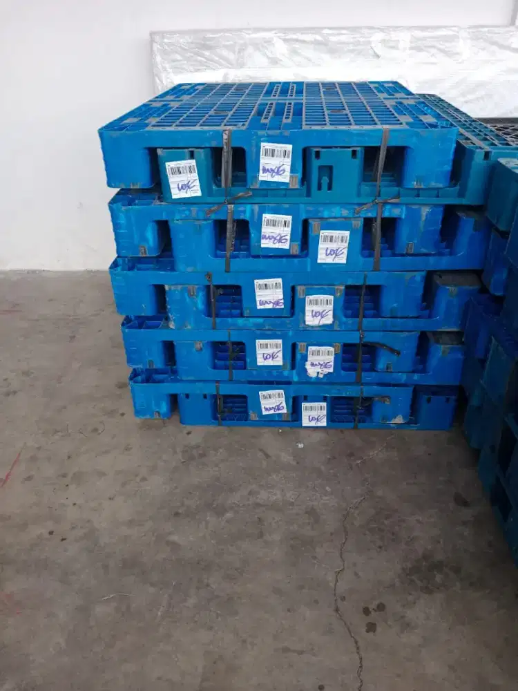 Palet plastik baru siap kirim