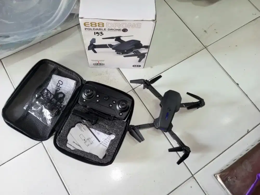 Mainan Anak Drone Kamera E88