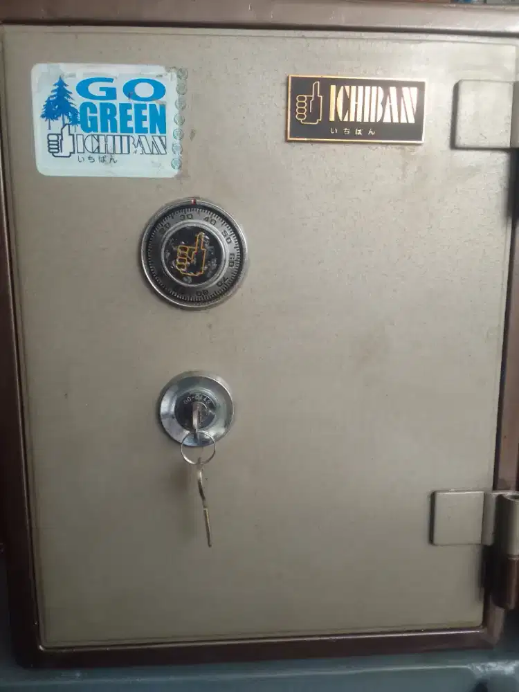 Jual murah Brankas untuk keamanan dokumen penting anda