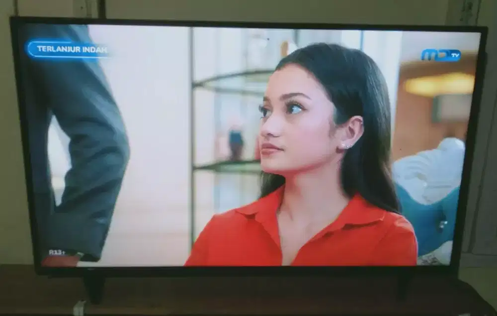 Tv Led PANASONIC 43 inci lengkap alat digitalx ( STB)+Remot