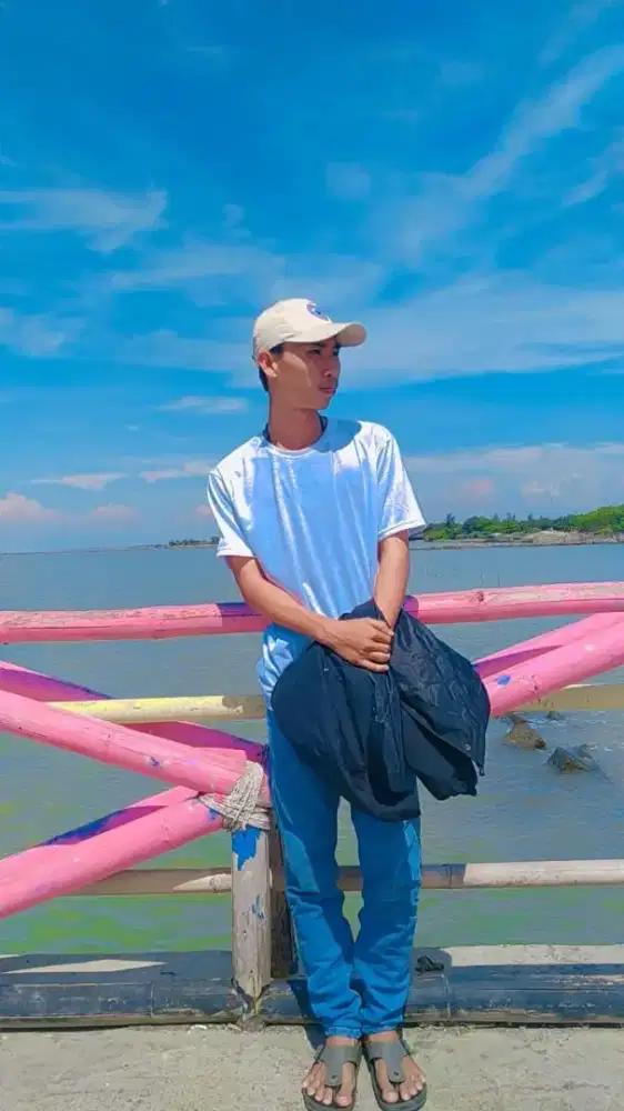 Cari loker apa aja yang penting halal + ada mess soalnya perantau