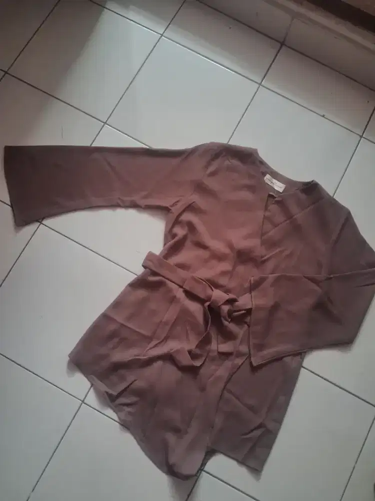 Baju atasan wanita (model kimono)