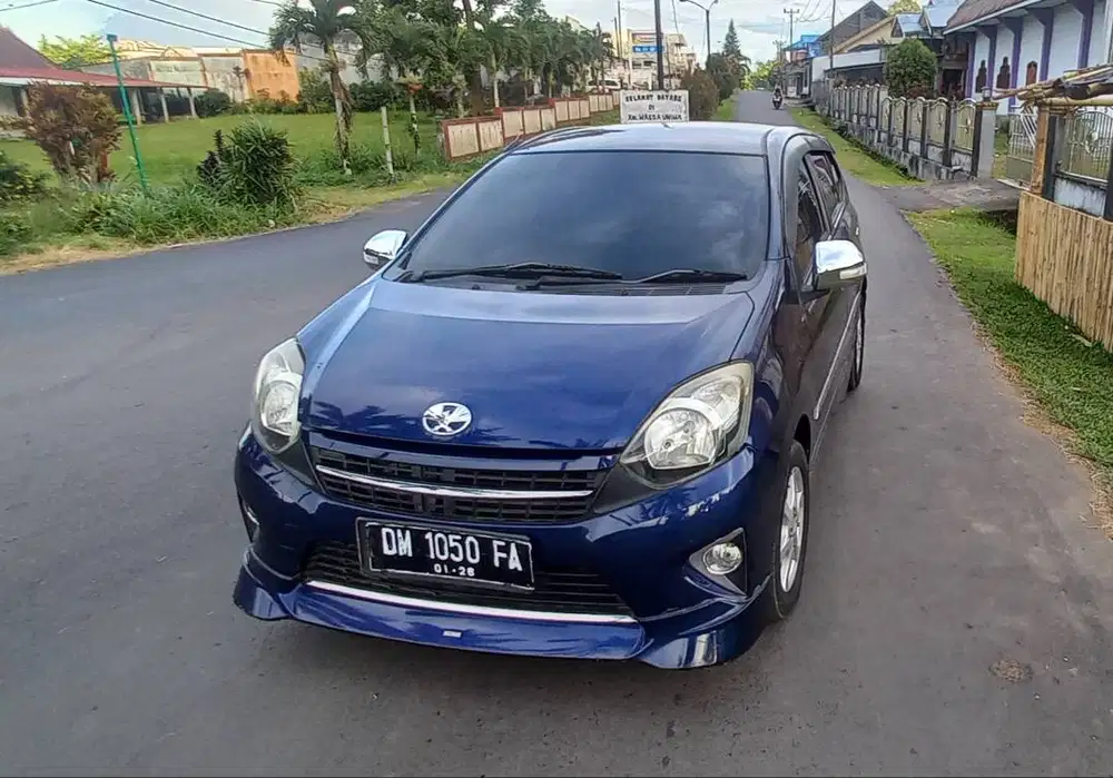 Dijual mobil agya TRD tahun 2016