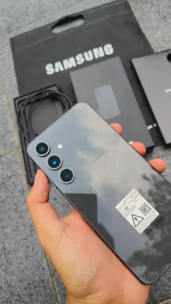 Samsung S24 FE 5G (Fullset ORI)