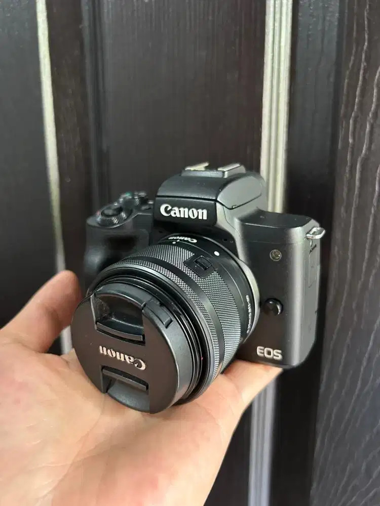 Mirrorless Canon M50 kit 15-45mm IS STM Fullset
