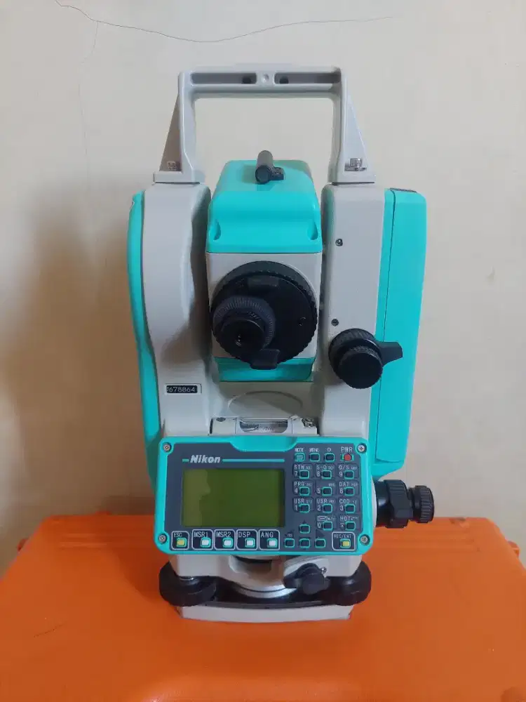 Total station Nikon dtm 322