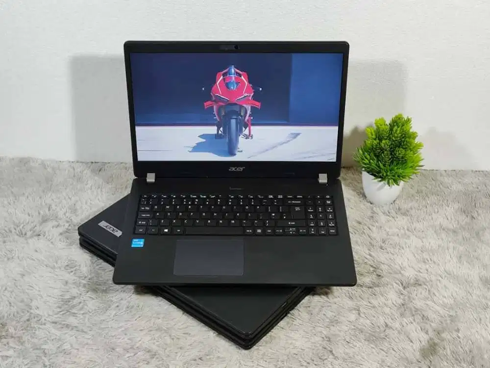 Acer TravelMate P215 Ci3 GEN11 SSD 256 GB Layar Super Lega
