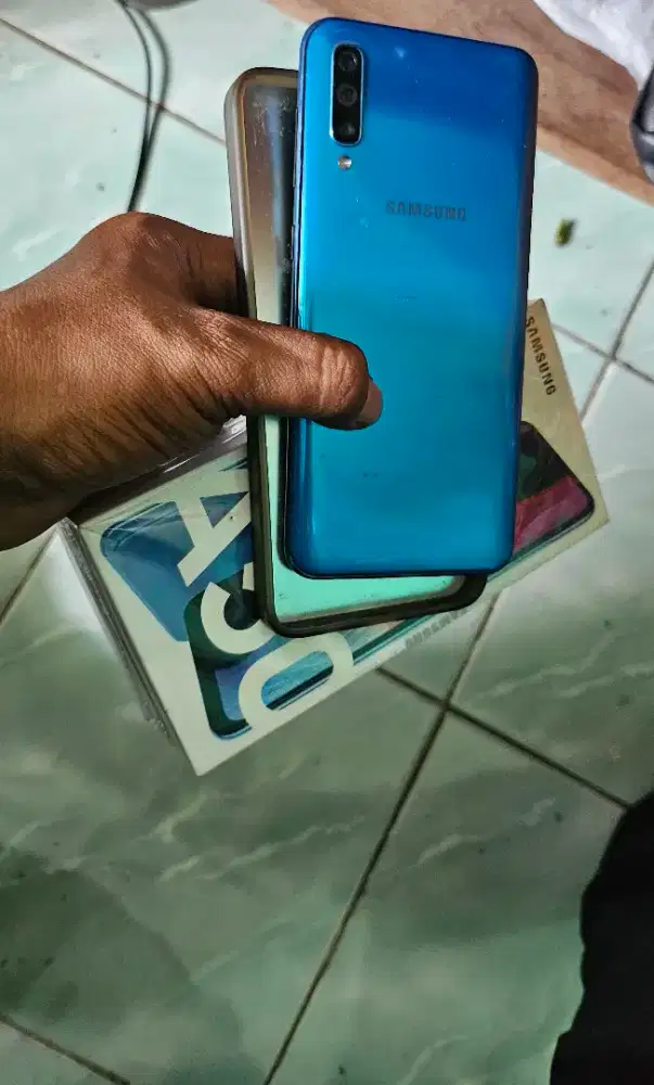 Samsung galaxy a50 ram 6gb internal 128gb fullset