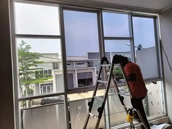 Jasa Pasang Sticker Kaca Film Rumah
