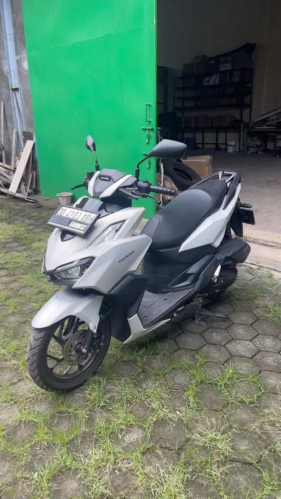 Motor vario 2023 bekas