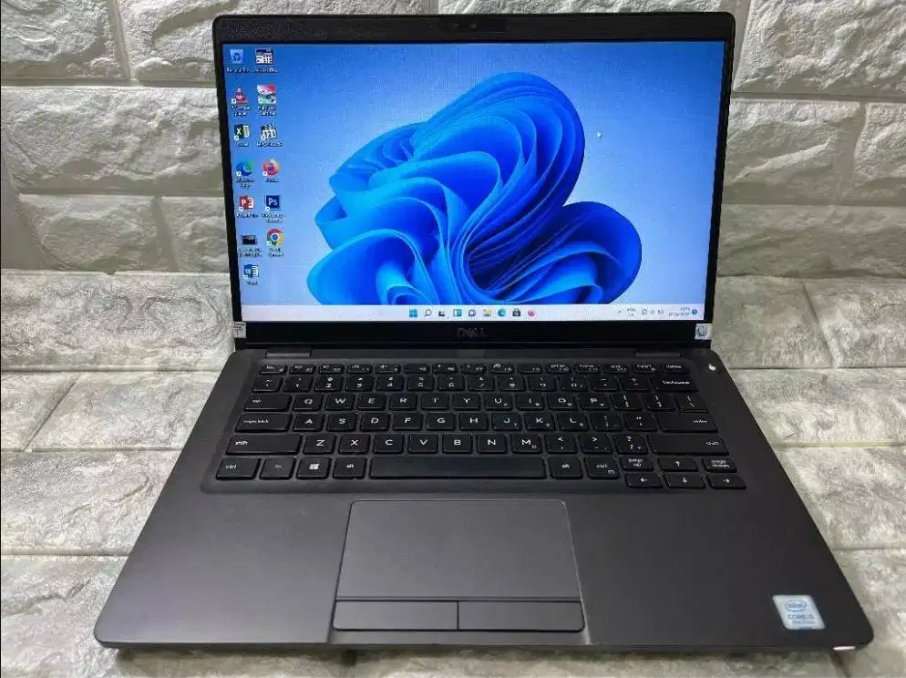 Laptop Dell Latitude 5300 Core i5 Gen9 Ram 8GB Layar 13,3inch N-WKJ