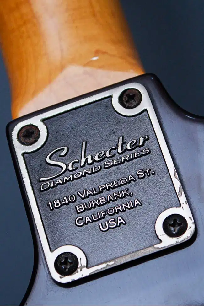 Electrick Guitar Shecter Diamond Series Omen Extreme Original